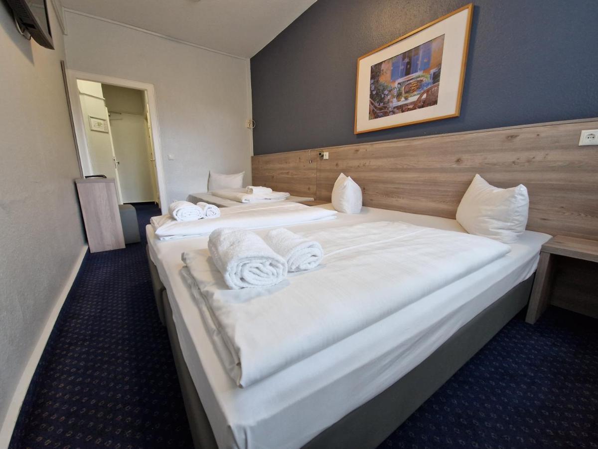 Hotel Mercedes/Centrum Hamburg Luaran gambar