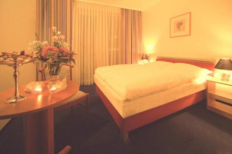 Hotel Mercedes/Centrum Hamburg Luaran gambar